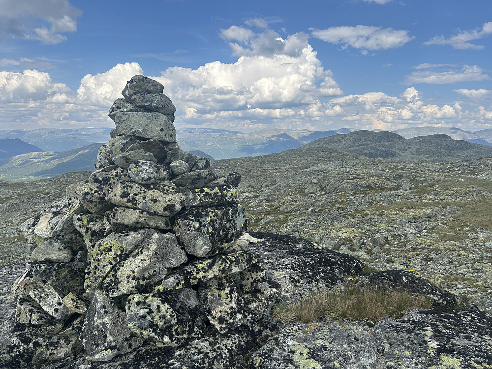 Toppvarden på Storebottnuten.