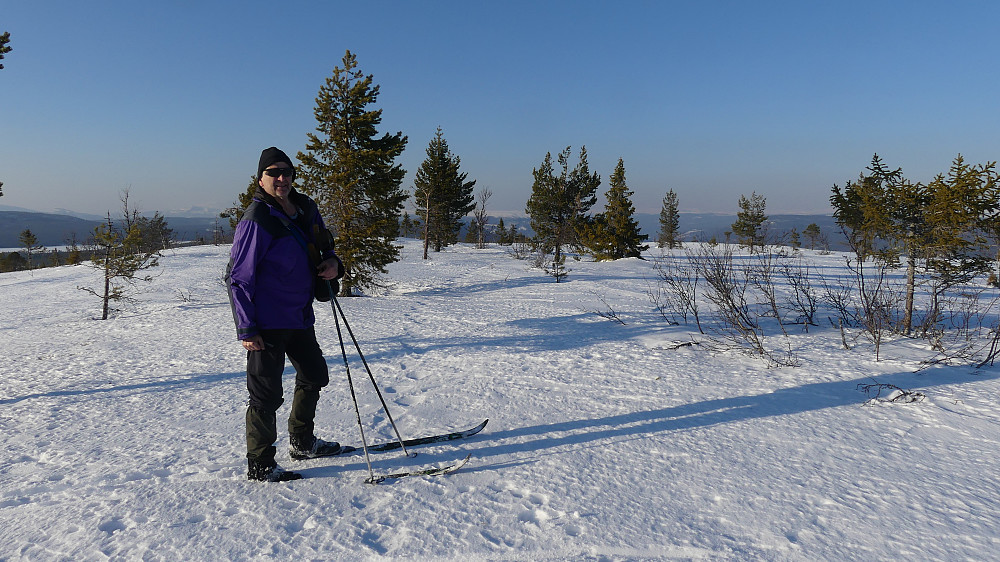 Toppen av Rødfjellet, trodde vi i hvert fall. Ikke lett å finne eksakt punkt når alt er flatt..