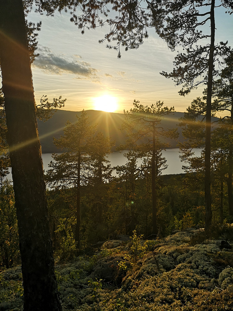 Solnedgang over Storsjøen