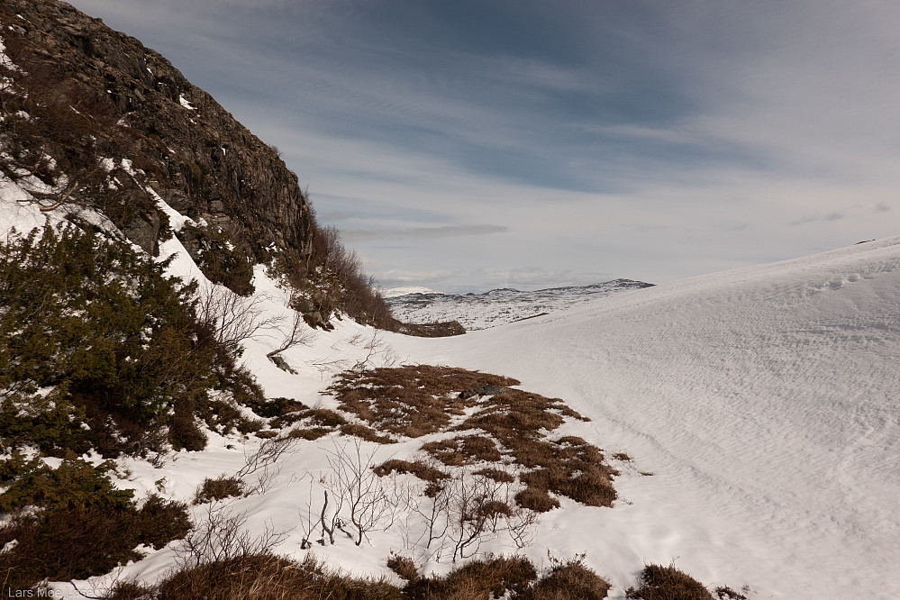 Skaret med Gaddfjellet og Vardfjellet lang der bak.