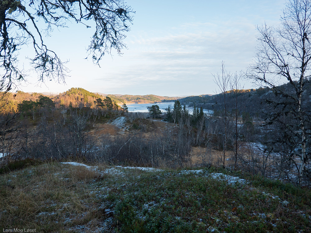 Utsikt østover Andersvatnet, fra Munkhaugen.
