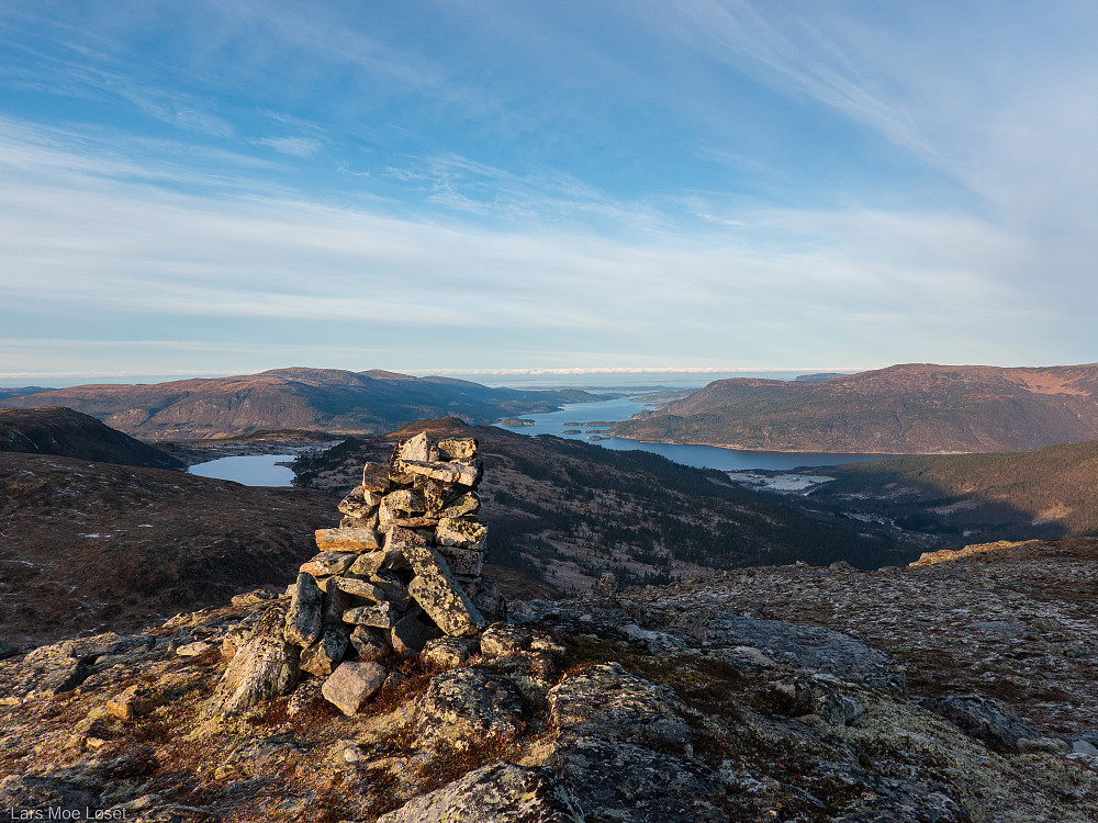 Nordover mot Aursundet, fra toppen av Steinfjellet.