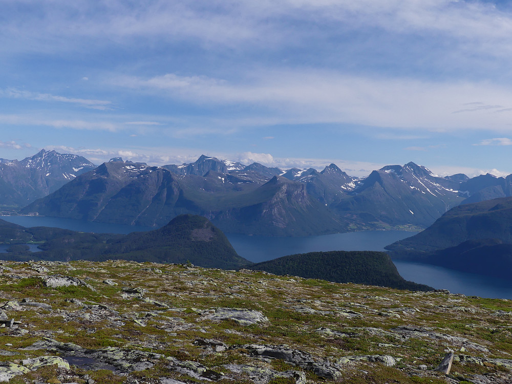 Utsikt mot Innfjorden.