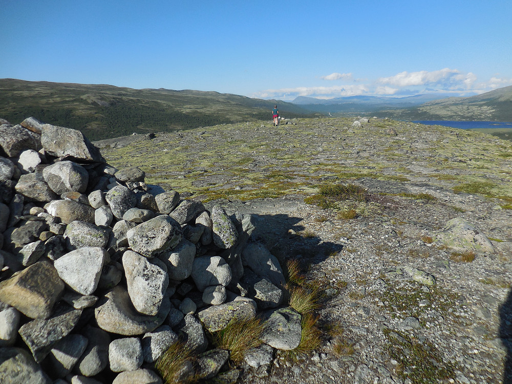 Fra Vålåsjøberget er det utsikt helt til Råtåsjøhøe i Einunndalen!