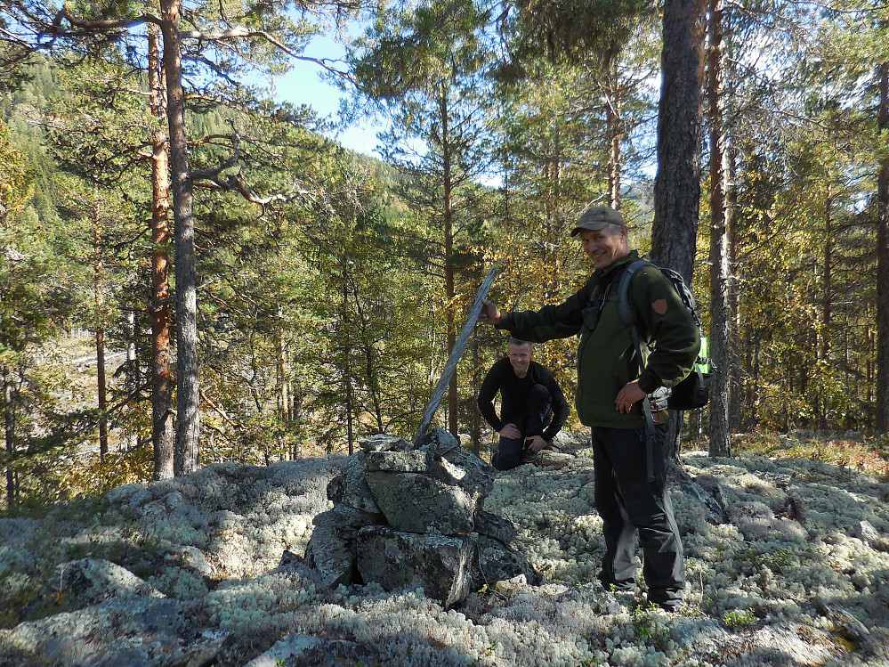På turens siste kul, Vest om Svea, 334 moh.