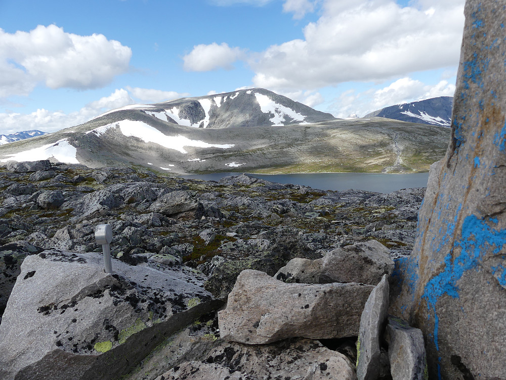 På Korgtjønntangen, 1292 moh. Okla ruver i bakgrunnen.