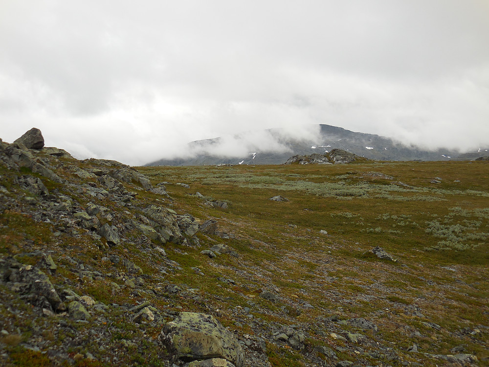 Mot Brattliskarven fra Skugglibrenna.