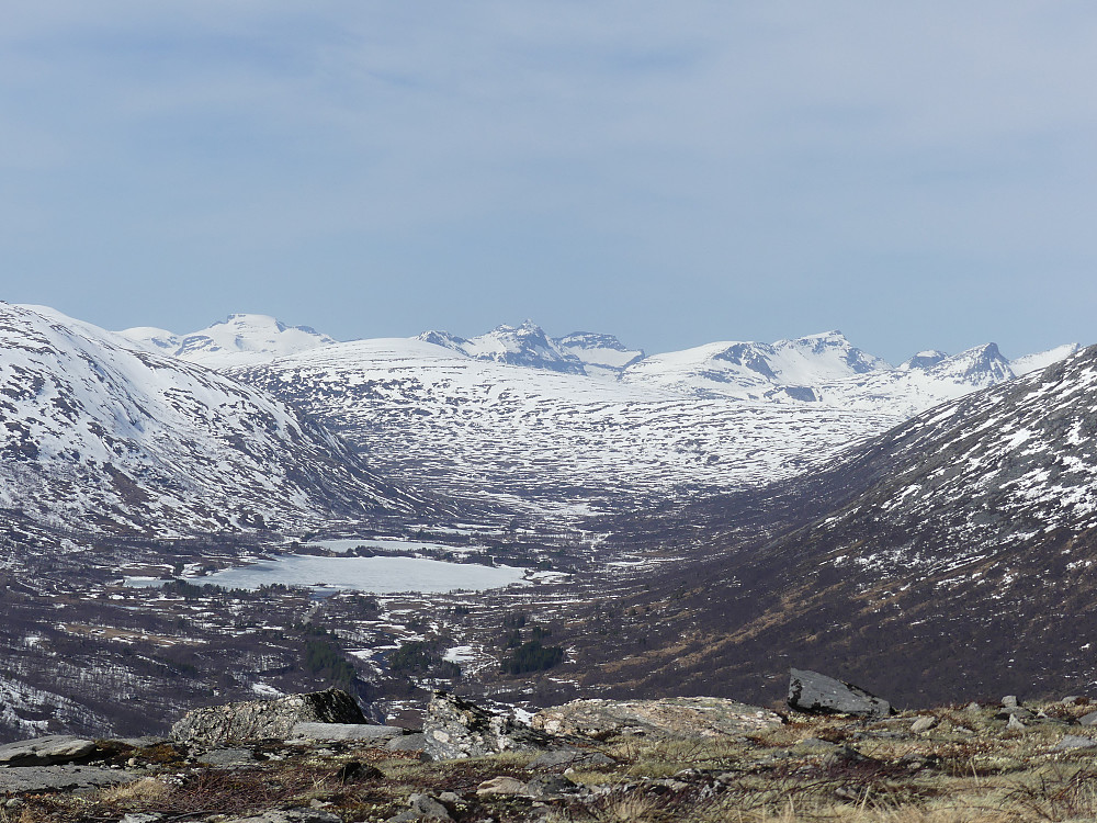 Nordover Grøndalen.