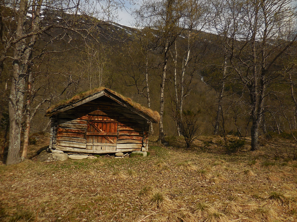 Ei idyllisk gammel løe ved Kjellan.