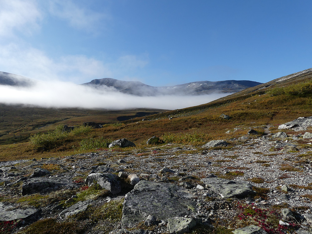 Kråkvasstinden gjør seg ren.
