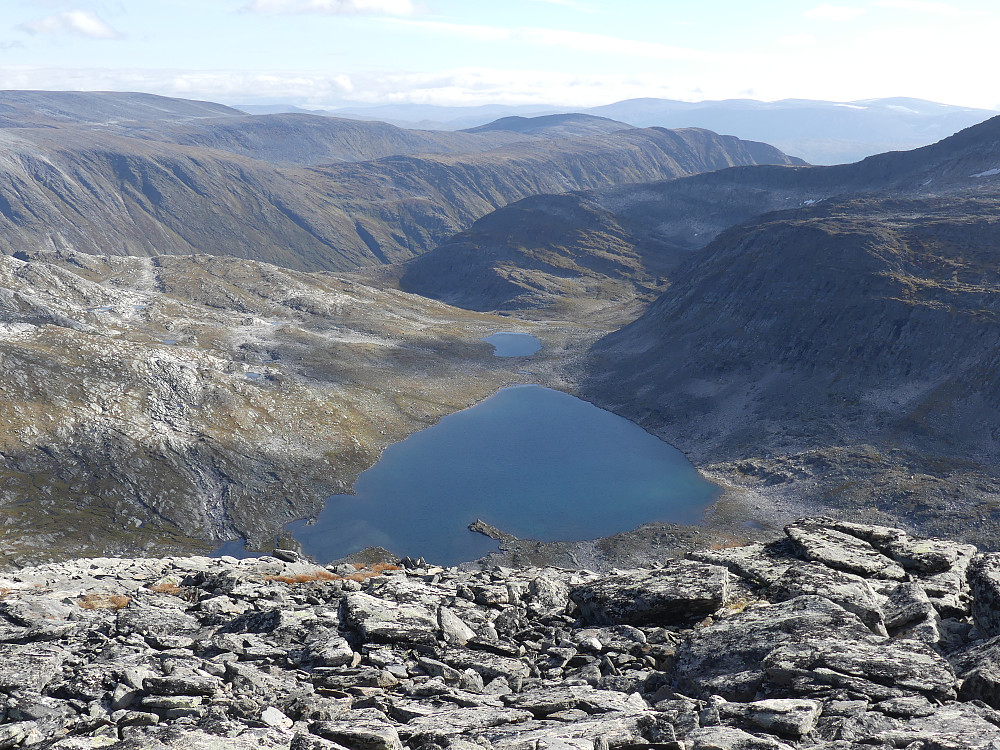 Mot Kråkbotn og Ottdalen.