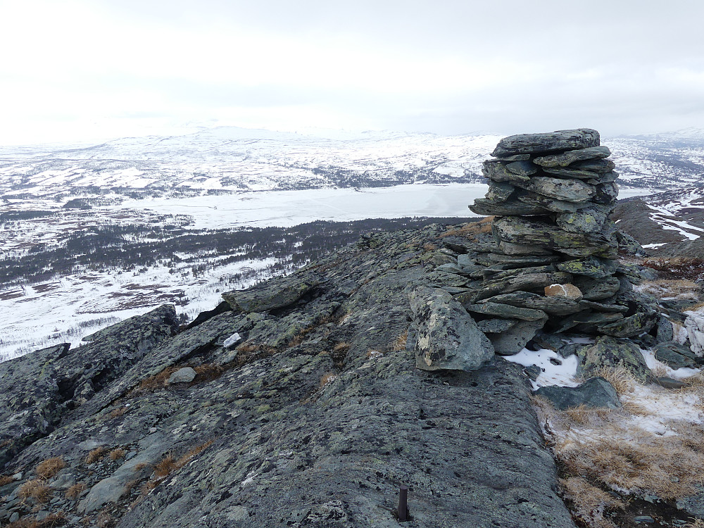 På høyeste Brattskarven, 1196 moh.