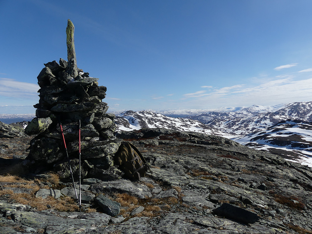På Øst for Brattskarven.
