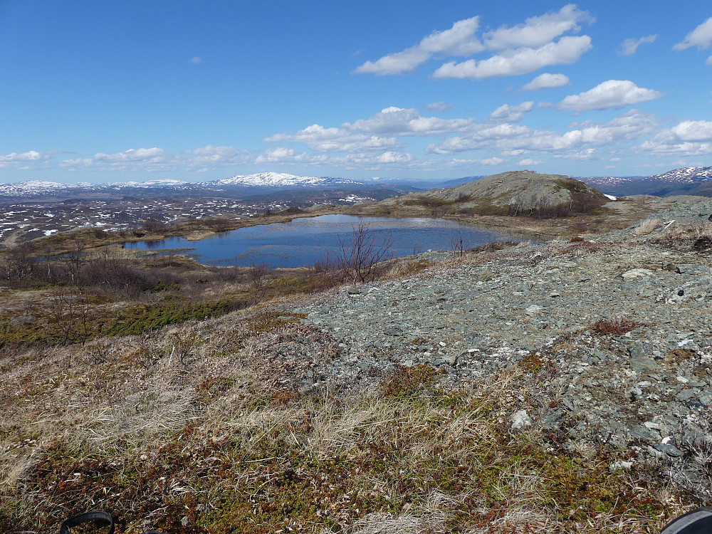 Fra toppen og mot Ilfjellet i nord.