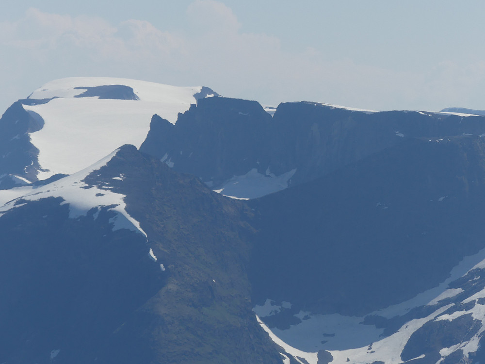 Tindefjell med Tindefjellbreen bak.