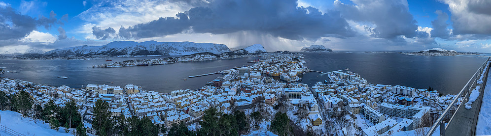 Ålesund sett fra Fjellstua