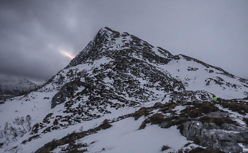 Ca. halvveis opp Laupsnipa