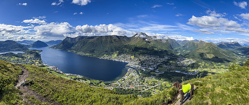 Alltid fint å være på Melshornet, men ekstra fint i godvær