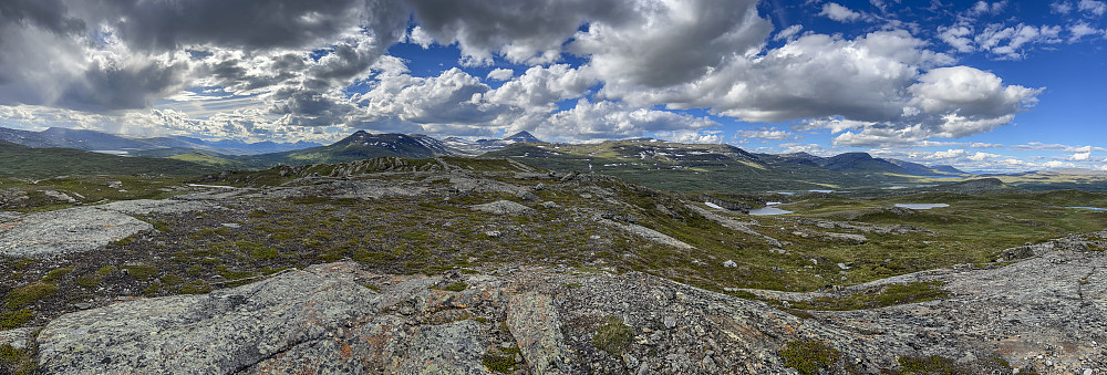 Utsikt fra øst-toppen