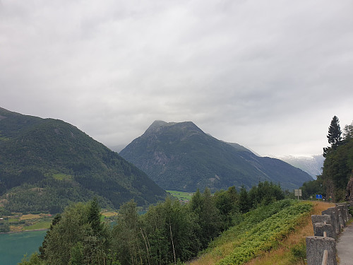 Hesteskredeggi sett frå rasteplassen på Berge