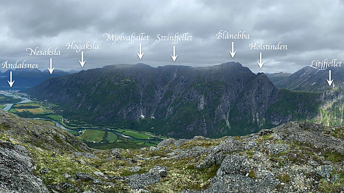 Bilde #1: Romsdalseggen sett fra Norafjellet. Legg merke til hvordan Holstinden og Litjfjellet begge er en naturlig del av Romsdalseggen.