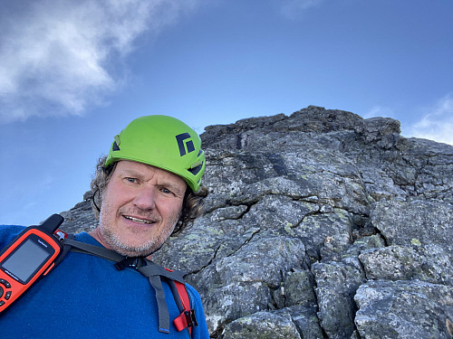 Bilde #7: På toppen av Store Venjetinden [1852 m.o.h.].