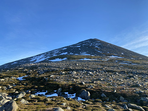Bilde #5: På vei opp fra skåla til Blåtinden [1166 m.o.h.].