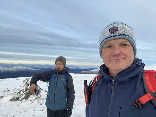 Bilde #9: På toppen av Skarven [835 m.o.h.] i Mittet.