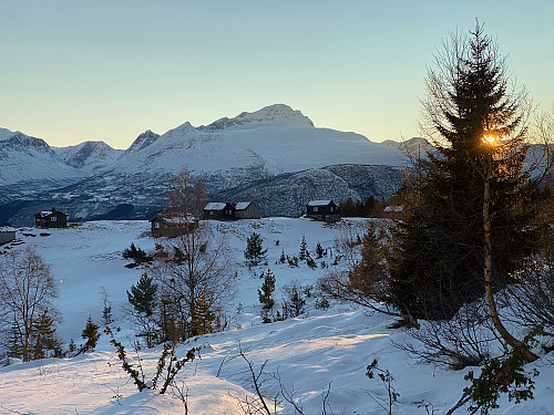 Bilde #4: Vi passerer Klovsetsetra [549 m.o.h.].