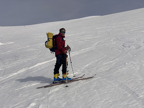 Bilde #1: Oppe i Smørbotnen, dalføret mellom Kvasstinden [1188 m.o.h.] og Smørbottinden [1189 m.o.h.].