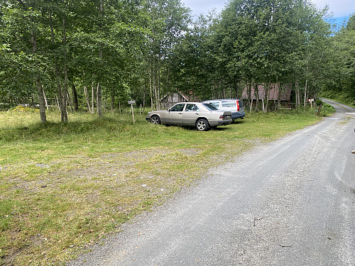 Bilde #1: Kvanndalen parkeringsplass.