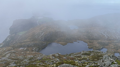 Bilde #19: Utsikt ned mot Bløvatnet [333 m.o.h.].