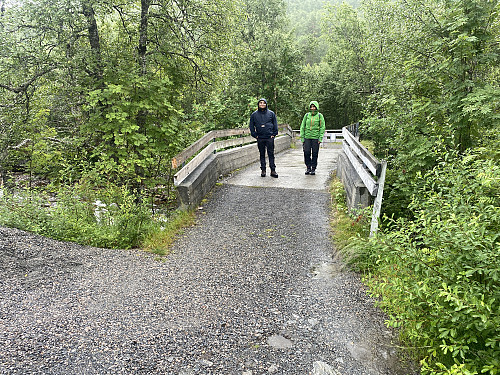 Bilde #4: Kvanndalseterveien krysser Ørskogelva på denne brua.