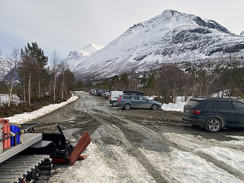 Bilde #2: Nedre Røsta parkeringsplass, like ovenfor Bøstølen.