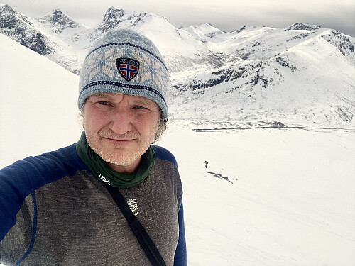 Bilde #9: Ved ca. 1100 m.o.h. er jeg i ferd med å bli tatt igjen av en kjappere skiløper.