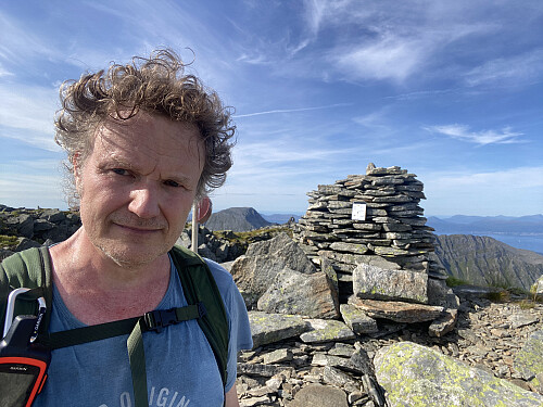 Bilde #22: På toppen av Sprovstinden [1194 m.o.h.].