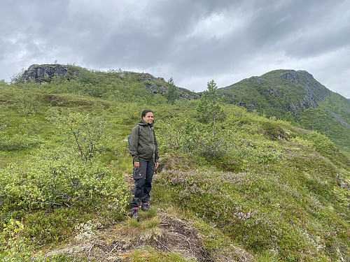 Bilde #4: Da er vi kommet et lite stykke opp på nordøst-ryggen på Kammen.