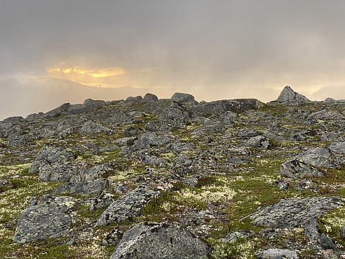 Bilde #37: Steinete landskap nede på "Vesleknubben".
