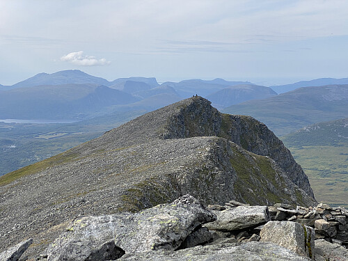 Bilde #16: Utsikt fra Høgsvora [1163 m.o.h.] bort på Nordre Høgsvora [1133 m.o.h.].