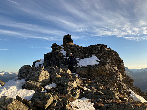 Bilde #9: Den første knausen på vesttoppen [1339 m.o.h.].