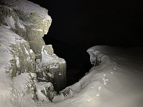 Bilde #7: Et artig lite skar like før vesttoppen på Husnebba.