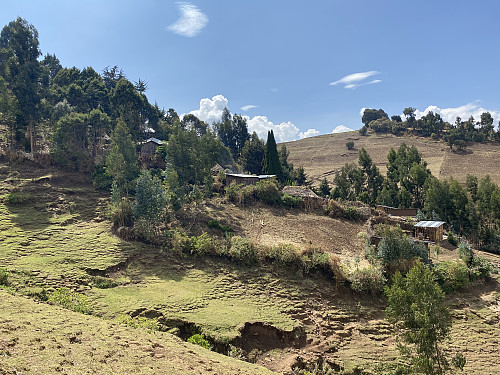 Image #9: A little village in the mountain side of Damota.