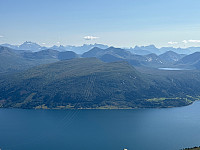 SunnivaR_20240802_66ad2f7e3b41b.jpg