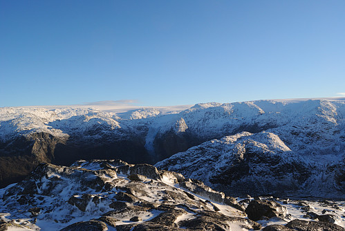 Utsyn mot Bondhusbreen og Fynderdalsnuten.