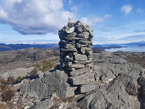 Toppen av Varden, 218 moh.