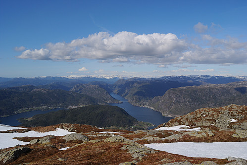 Utsyn mot Erfjorden.