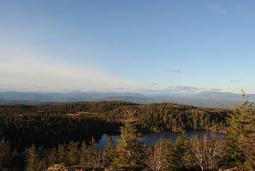 Utsyn nordover frå toppen.