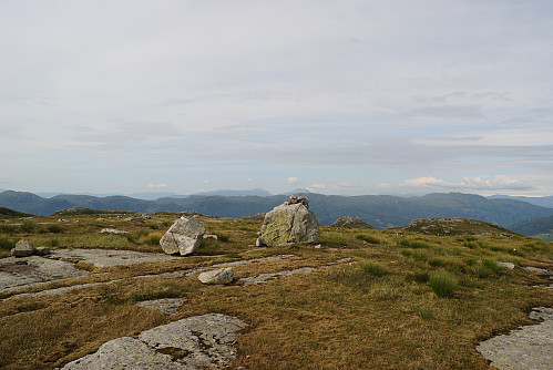Toppen av Staurskornibbane, 694 moh.