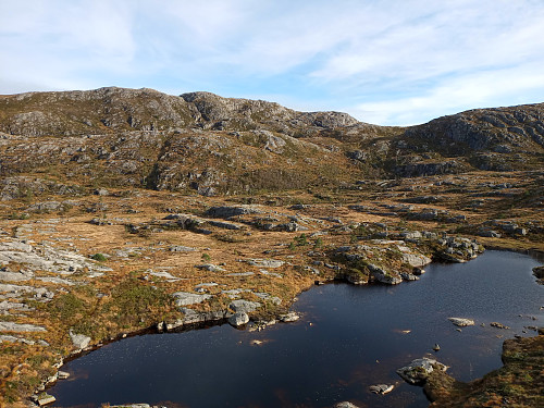 Utsikt mot Skredfjellet.