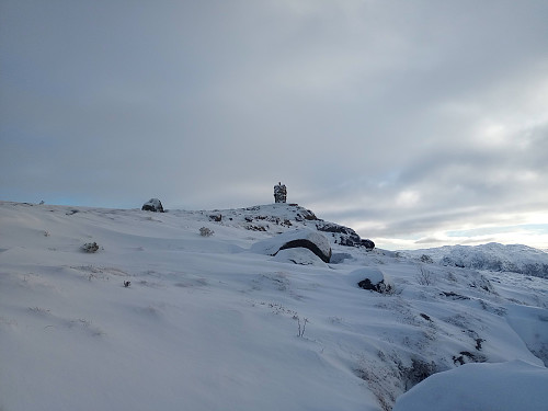 Toppvarden siktes.